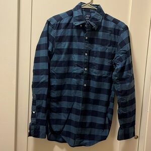 J crew men’s small button down